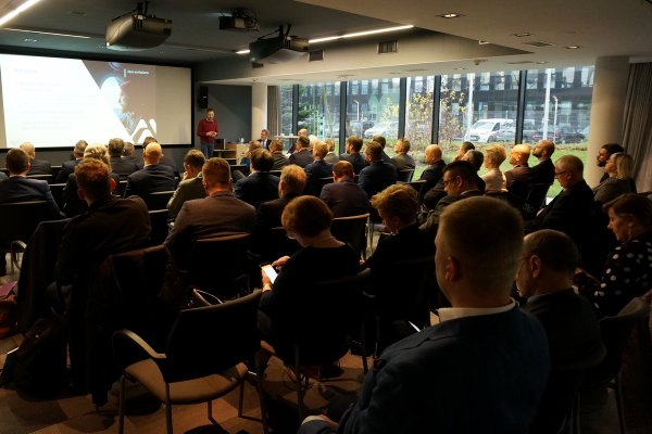 FORUM OKRĘTOWE tworzy platformę współpracy na rzecz napędów bezemisyjnych