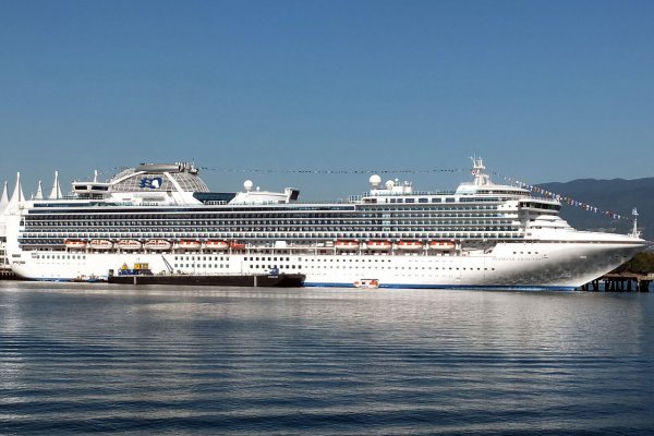 Samoloty z 328 Amerykanami ewakuowanymi z Diamond Princess wyleciały z Japonii