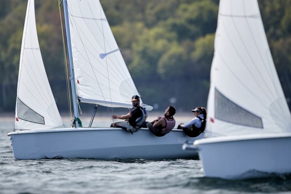 Jak powstaje nowoczesna łódka?