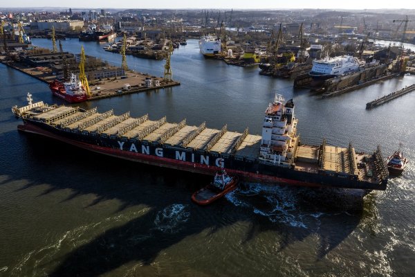 MGMiŻŚ i FORUM OKRĘTOWE: Tarcza Antykryzysowa dla stoczni – pierwszy postulat wdrożony!...