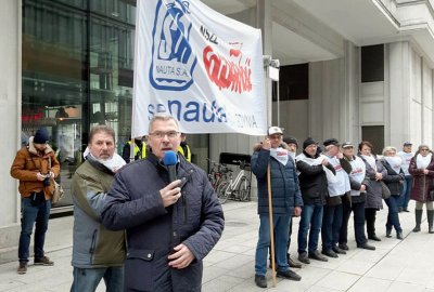 Związkowcy z „Solidarności” protestowali w Warszawie w obronie „Nauty”...