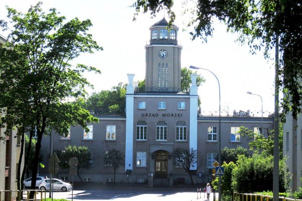 Protest rybaków rekreacyjnych przed Urzędem Morskim w Gdyni