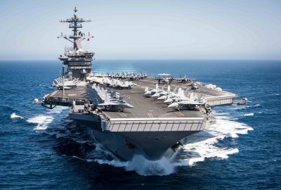 Marynarze USS Theodore Roosevelt z koronawirusem