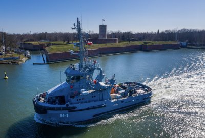 Holownik Gniewko ze stoczni Remontowa Shipbuilding SA przekazany! [VIDEO...