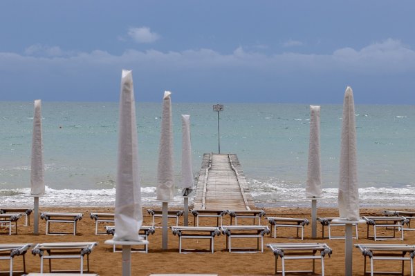 Zamknięte wszystkie plaże w rejonie Rzymu