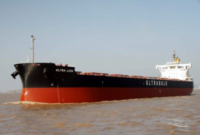 Chińskie stocznie walczą o kontrakty obniżając ceny na nowe statki