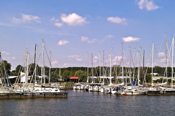 Żeglarze apelują o udostępnienie portów, by przygotować łodzie do sezonu