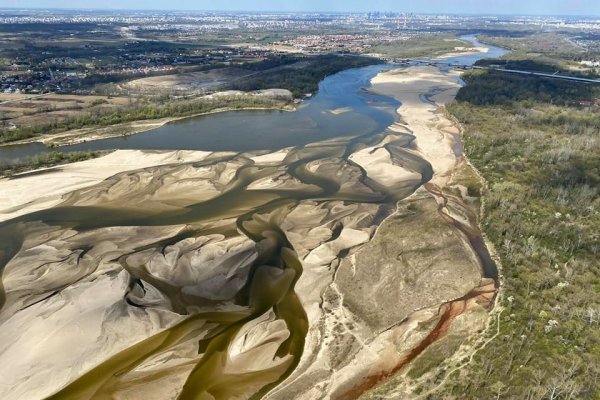 Hydrolog IMGW-PIB: w piątek poziom wody w Wiśle w Warszawie osiągnie 50 cm