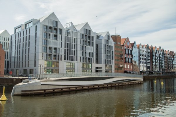 Gdańsk.pl: kiedy zostanie otwarta kładka na Wyspę Spichrzów?
