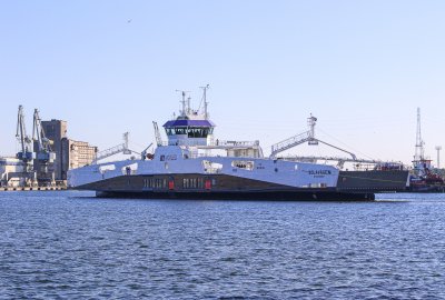 Solavagen to drugi z serii czterech promów budowanych w stoczni Remontowa Shipbuilding SA dla norweskiego armatora (Fot.: Agnieszka Latarska / PORTALMORSKI.PL) Prom elektryczny w stoczni Remontowa Shipbuilding