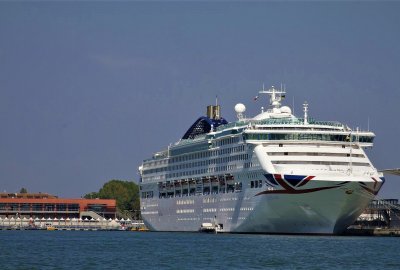 P&O Cruises UK sprzedaje wycieczkowiec