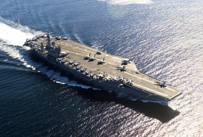 Lotniskowce typu Nimitz (Fot.: Wikimedia Commons) Chińskie MSZ: USA celowo prężą muskuły na Morzu Południowochińskim