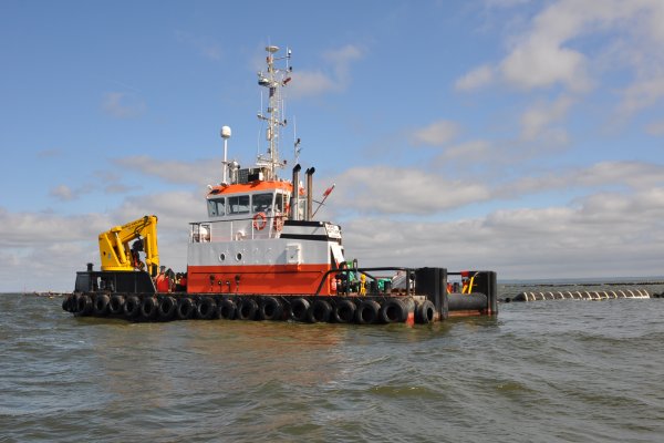 Trwa budowa dwóch sztucznych wysp na Zalewie Szczecińskim