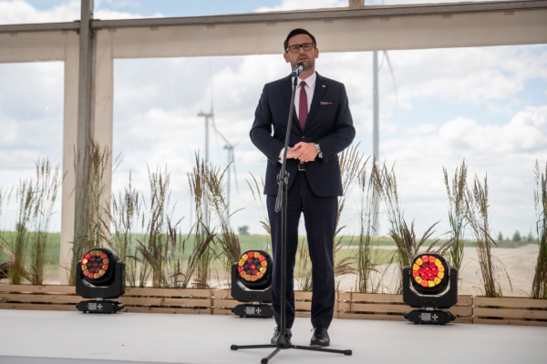 Obajtek: Grupa Orlen przerobiła w 2019 r. prawie 33,9 mln ton ropy i uzyskała 43,3 mln ...