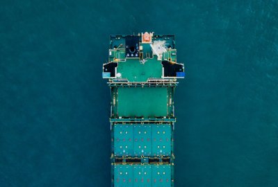 Zdjęcie ilustracyjne (Fot.: Unsplash) Green Marine: coraz więcej graczy branży morskiej decyduje się na zrównoważony rozwój...