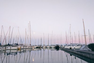 Zdjęcie ilustracyjne (Fot.: Unsplash) Policjanci na jachcie znaleźli narkotyki