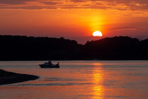 Zarzuty dla sternika motorówki po wypadku na jeziorze Dąbie, w którym zginęła dziesięci...