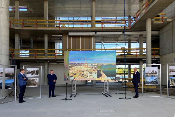 Wiecha na nowym terminalu promowym w Gdyni - budowa idzie sprawnie