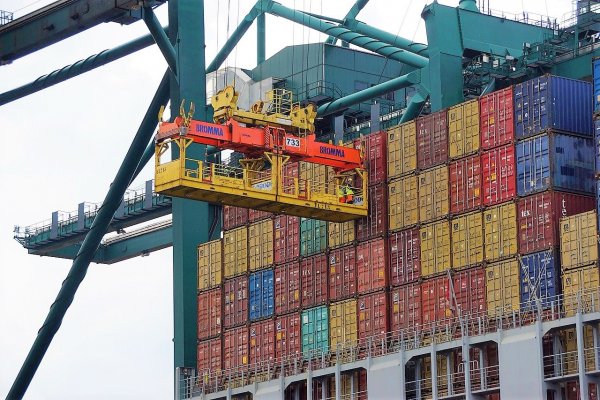 15 krajów podpisało największą na świecie umowę o wolnym handlu