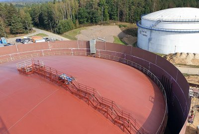 W bazie paliw PERN w Dębogórzu powstają nowe zbiorniki - wybrano nową me...