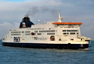 Szczepionki przeciw Covid-19 popłyną do Wielkiej Brytanii promem?