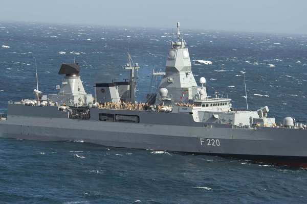 Minister obrony Niemiec odpiera protesty ws. kontroli tureckiego statku