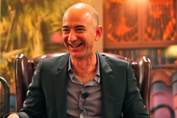 Dyrektor generalny Amazona ochrzcił statek do obsługi rakiet kosmicznych