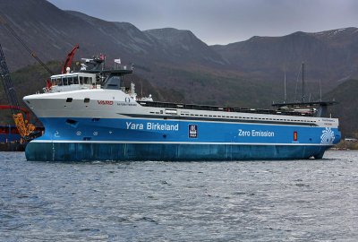 Grupa Vard przekazała bezemisyjny i docelowo autonomiczny kontenerowiec ...