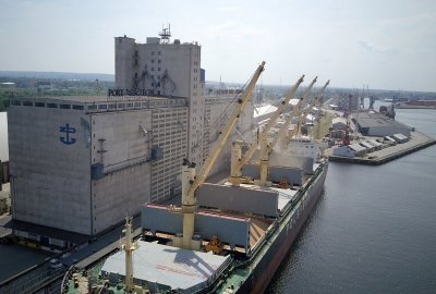 W portach Szczecin-Świnoujście więcej towarów w listopadzie Kolejny miesiąc ze wzrostem w zespole portów Szczecin-Świnoujście