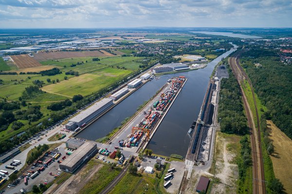 Wodny transport śródlądowy na obszarze projektowym TransTritia