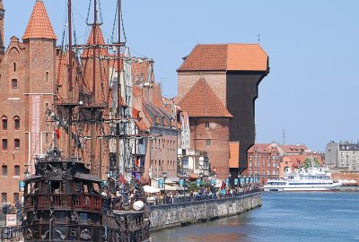 Żuraw od strony południowej (Fot.: Wikipedia) Gdański Żuraw przejdzie największy po odbudowie powojennej remont