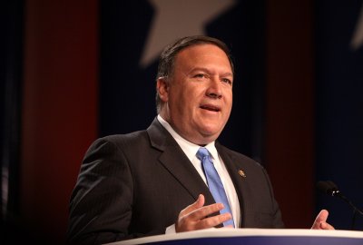 Mike Pompeo (Fot.: Wikimedia Commons) Pompeo: podmioty objęte sankcjami angażowały się w budowę Nord Stream 2