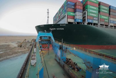 Egipt nie oddaje kontenerowca, który zablokował kanał