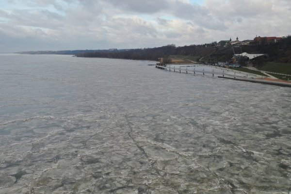 Nie ma warunków do prowadzenia lodołamania na Wiśle w rejonie Płocka