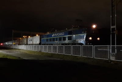 Fot.: PKP Cargo / Twitter Najcięższy pociąg intermodalny PKP Cargo Connect dojechał do Gdańska