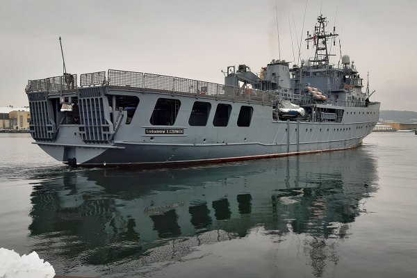 ORP Kadm. Xawery Czernicki przekazany Marynarce Wojennej po kompleksowej naprawie w PGZ...