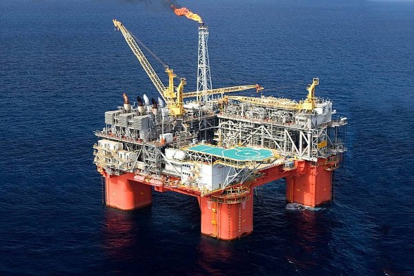 Uniewinnienie w wielkim procesie koncernów ENI i Shell w sprawie korupcji mającej dotyc...