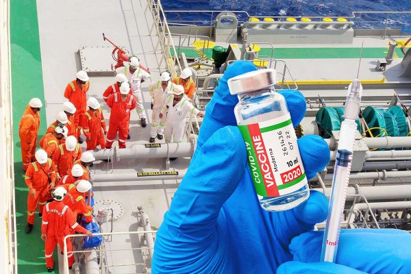 Covid-19: ICS domaga się szybszych szczepień marynarzy