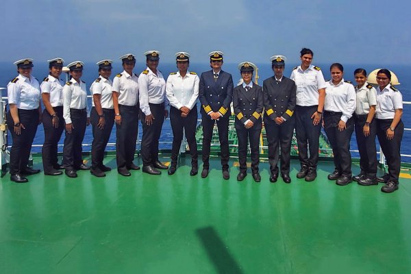 Zbiornikowiec, na którym rządzą kobiety