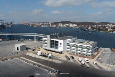 Nowy publiczny terminal promowy w Gdyni (na zdjęciu) pozwoli na poszerzenie oferty promowych przewoźników o usługi Polskiej Żeglugi Bałtyckiej, (Fot.: Tadeusz Urbaniak / www.port.gdynia.pl) Promy PŻB będą pływać z Gdyni