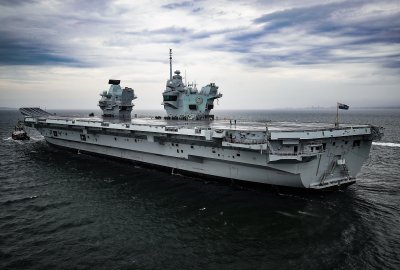 HMS Prince of Wales (Fot.: HMS Prince of Wales / wikimedia commons / Open Government Licence version 1.0/ https://nationalarchives.gov.uk/doc/open-government-licence/version/1/) Ogniska koronawirusa są już na obu brytyjskich lotniskowcach