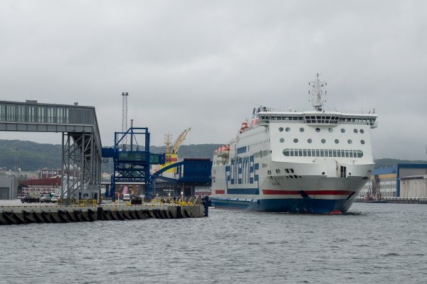 Prom Polskiej Żeglugi Bałtyckiej zawinął do Gdyni
