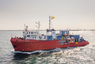 Sea-Eye 4 Niemiecki statek uratował około 300 imigrantów na Morzu Śródziemnym