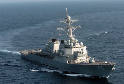 Fot.: Wikimedia Commons / domena publiczna / United States Navy, Journalist 1st Class James Pinsky Przepędzono okręt USA z wód w pobliżu Wysp Paracelskich