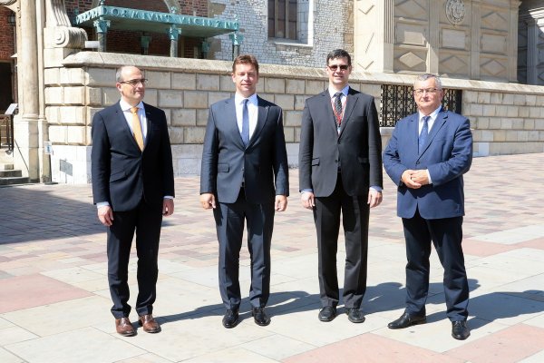 Ministrowie transportu V4 podpisali deklarację o współpracy