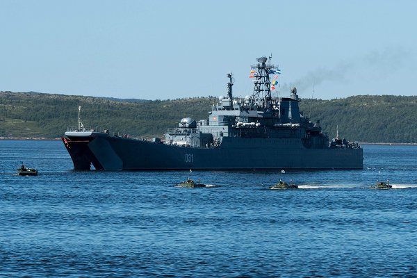 Media: Rosja przerzuca kolejne okręty na Morze Czarne