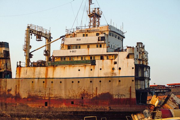 Złomowanie statków w Indiach wstrzymane - tlen do palników przekazany szpitalom