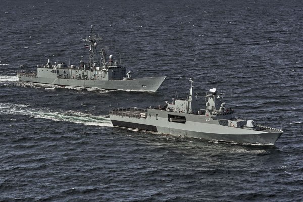 Ćwiczenia w ochronie morskich szlaków handlowych [ZDJĘCIA]