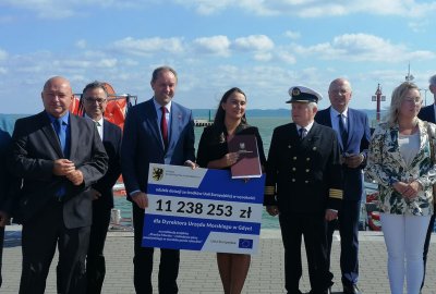 Przekazanie dofinansowania z RPO na inwestycję w Krynicy Morskiej Urząd Morski w Gdyni poprawia infrastrukturę w rejonie Zalewu Wiślanego