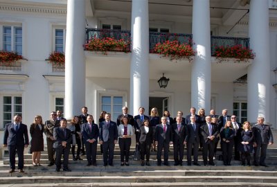 Uczestnicy polsko-szwedzkiego okrągłego stołu. BBN: polsko-szwedzki ''okrągły stół'' o bezpieczeństwie na Bałtyku i zagrożeniach hybry...